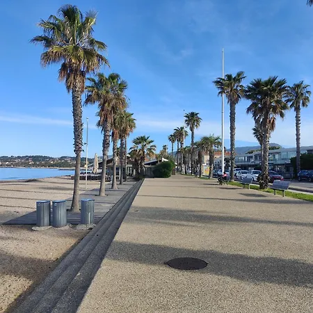 Vue Sur Six-Fours-les-Plages
