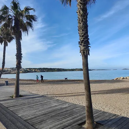 Vue Sur * Six-Fours-les-Plages